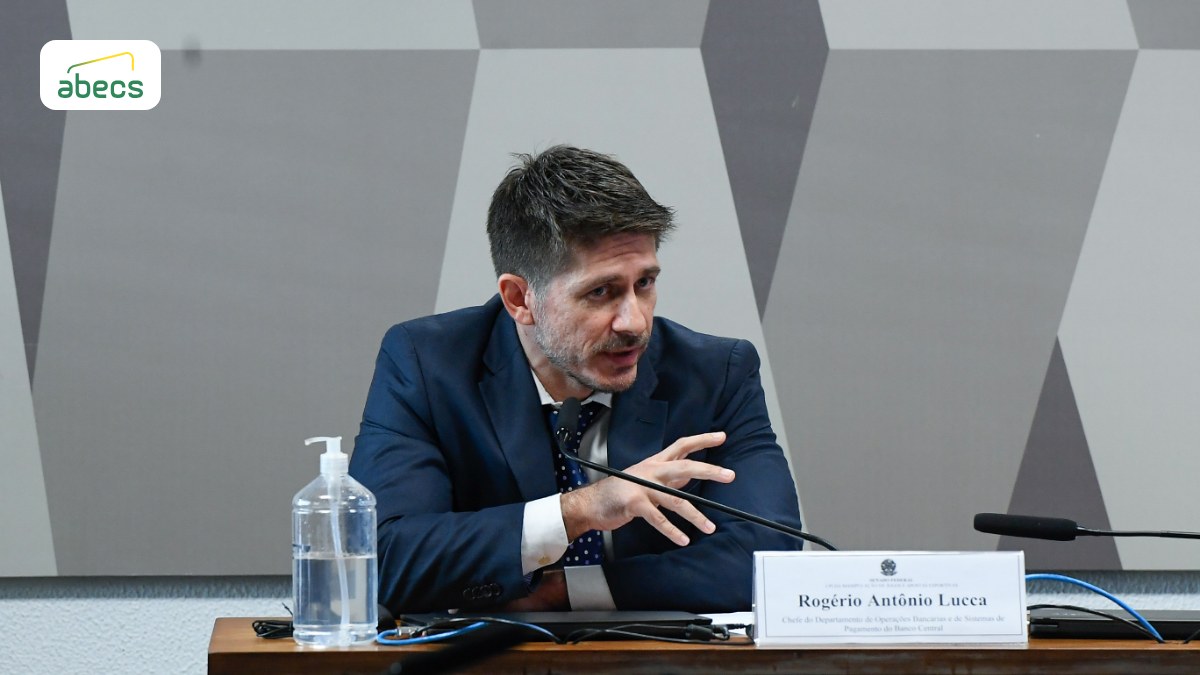Abecs contrata Rogério Lucca, com 26 anos de Banco Central, como seu primeiro presidente-executivo